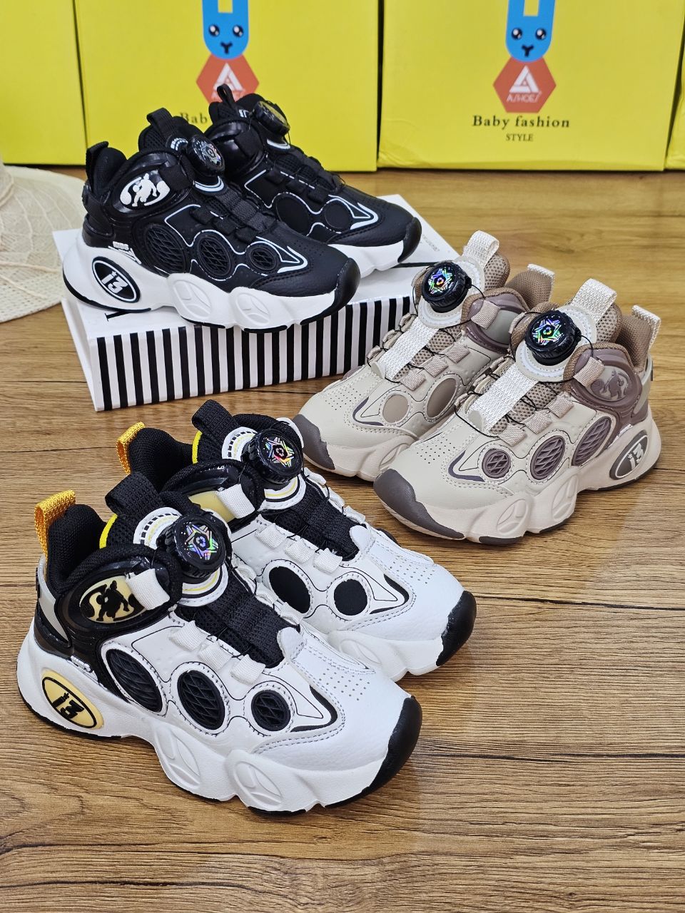 کتونی نیمساق a.shoes